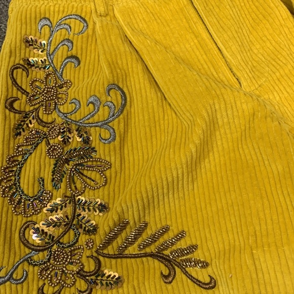 Free people Bali Rhapsody Embellished Corduroy Shorts NWOT size 2 - Picture 5 of 8